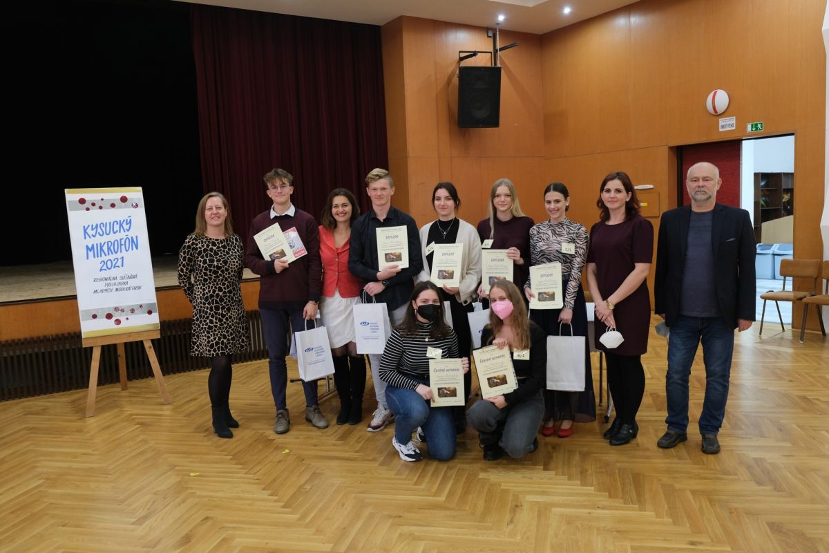 KM 2021 10