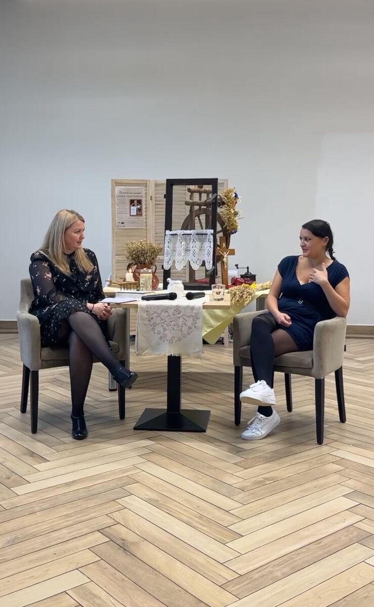 Mária Čanecká s Júliou Marcinovou počas besedy