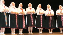 Spevácka skupina FS Jedľovina z Kysuckého Nového Mesta